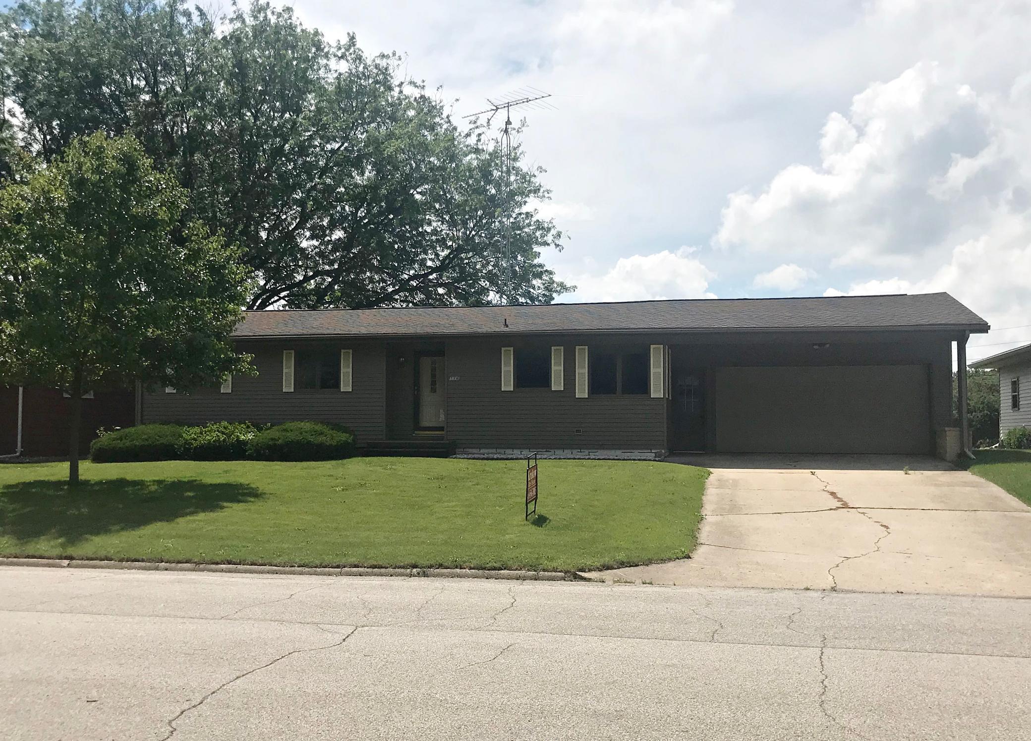 116 Wilshire Hampton IA 50441